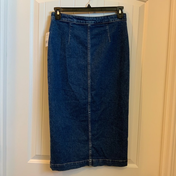 Denim Button-Front Midi Skirt - Blue - Picture 3 of 7